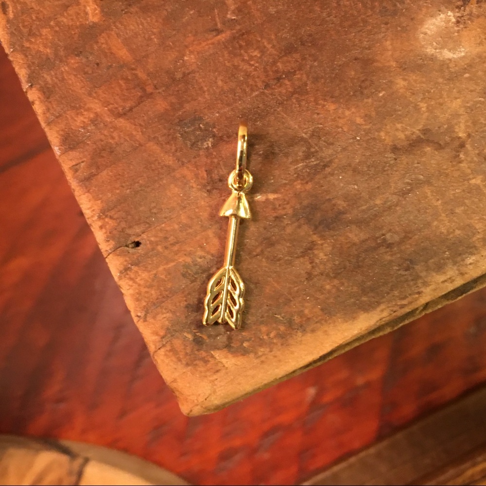 PANDORA | “Arrow Of Cupid” Pendant